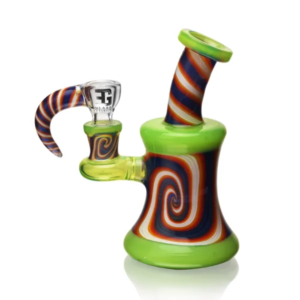 ES2227 colorful wig wag patterns water pipe is 6 inch height ES2227 colorful wig wag patterns water pipe is 6 inch height