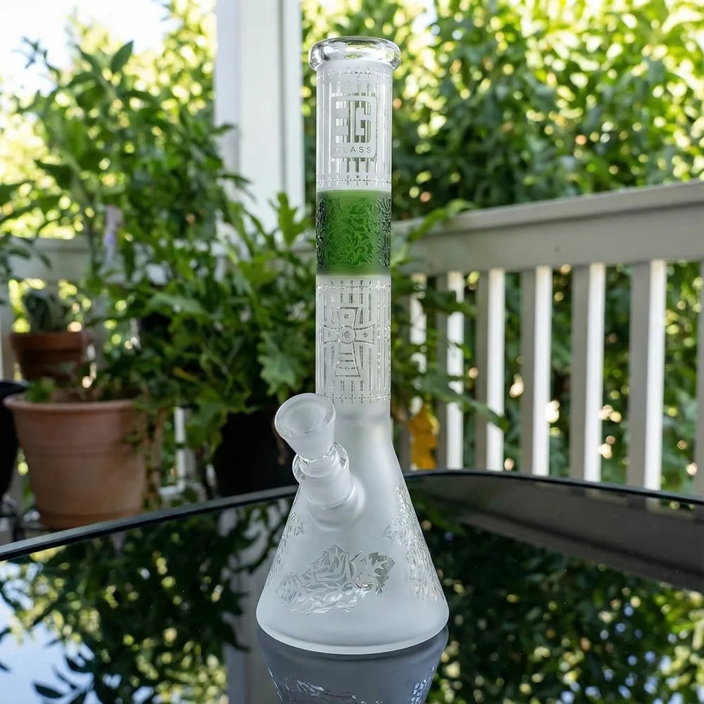 Glass Water Pipes Bongs Title