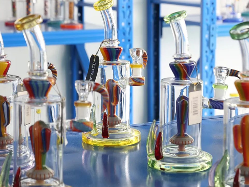 Tiered Smoking Accessory Sets