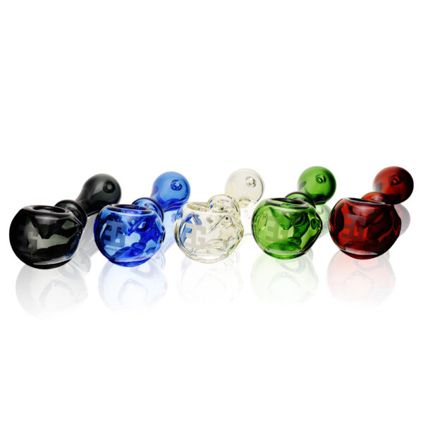 Pipas de vidrio de colores a tamaño natural