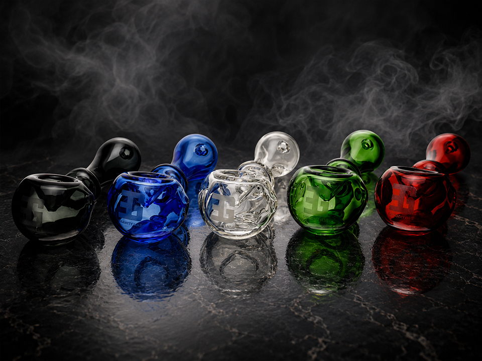 Online Headshop vs Brick-and-Mortar Glass Strategy Differences