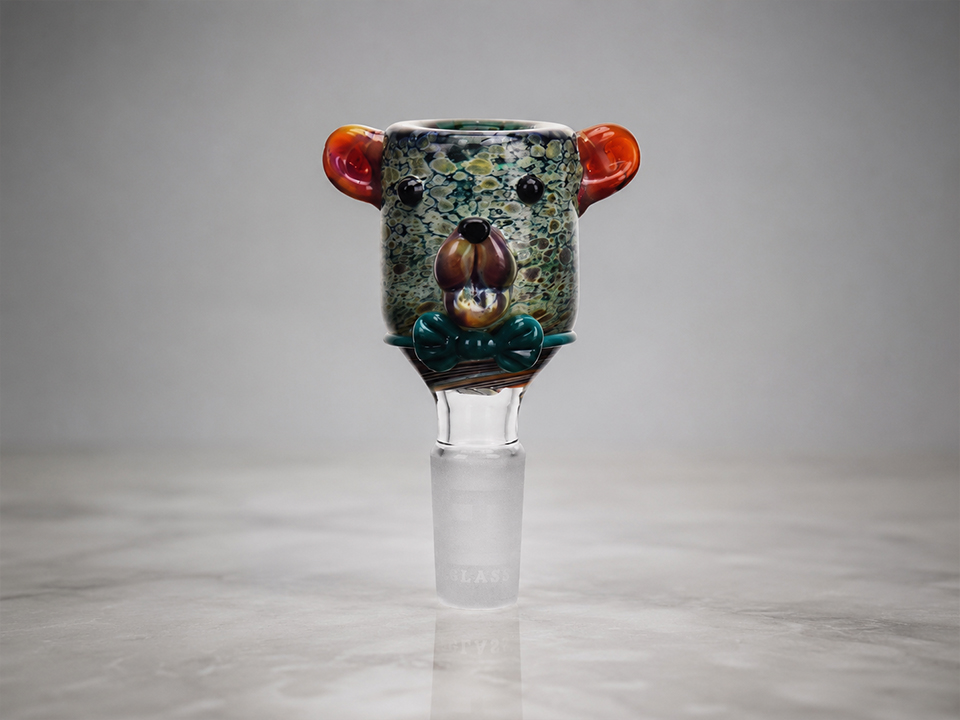 Domestic vs China Sourcing for Wholesale Glass Programs